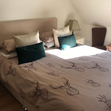 러스 Culag Lochside Self Catering 아파트 외부 사진
