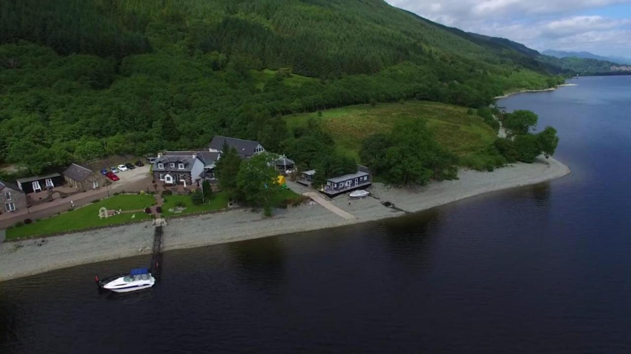 러스 Culag Lochside Self Catering 아파트 외부 사진
