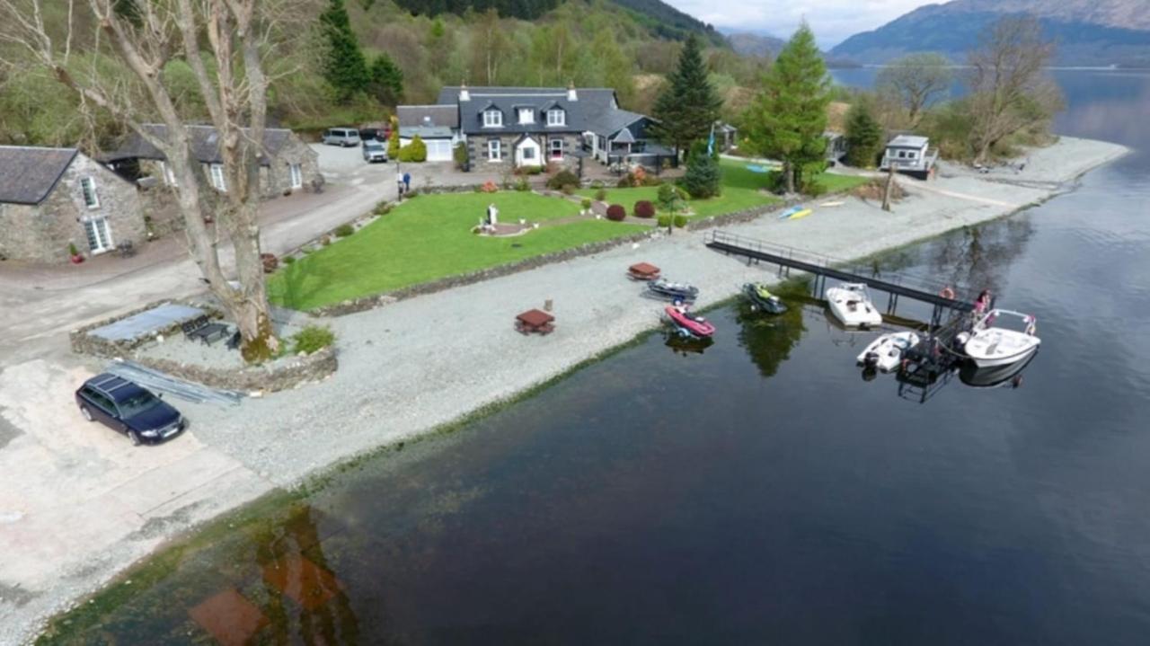 러스 Culag Lochside Self Catering 아파트 외부 사진