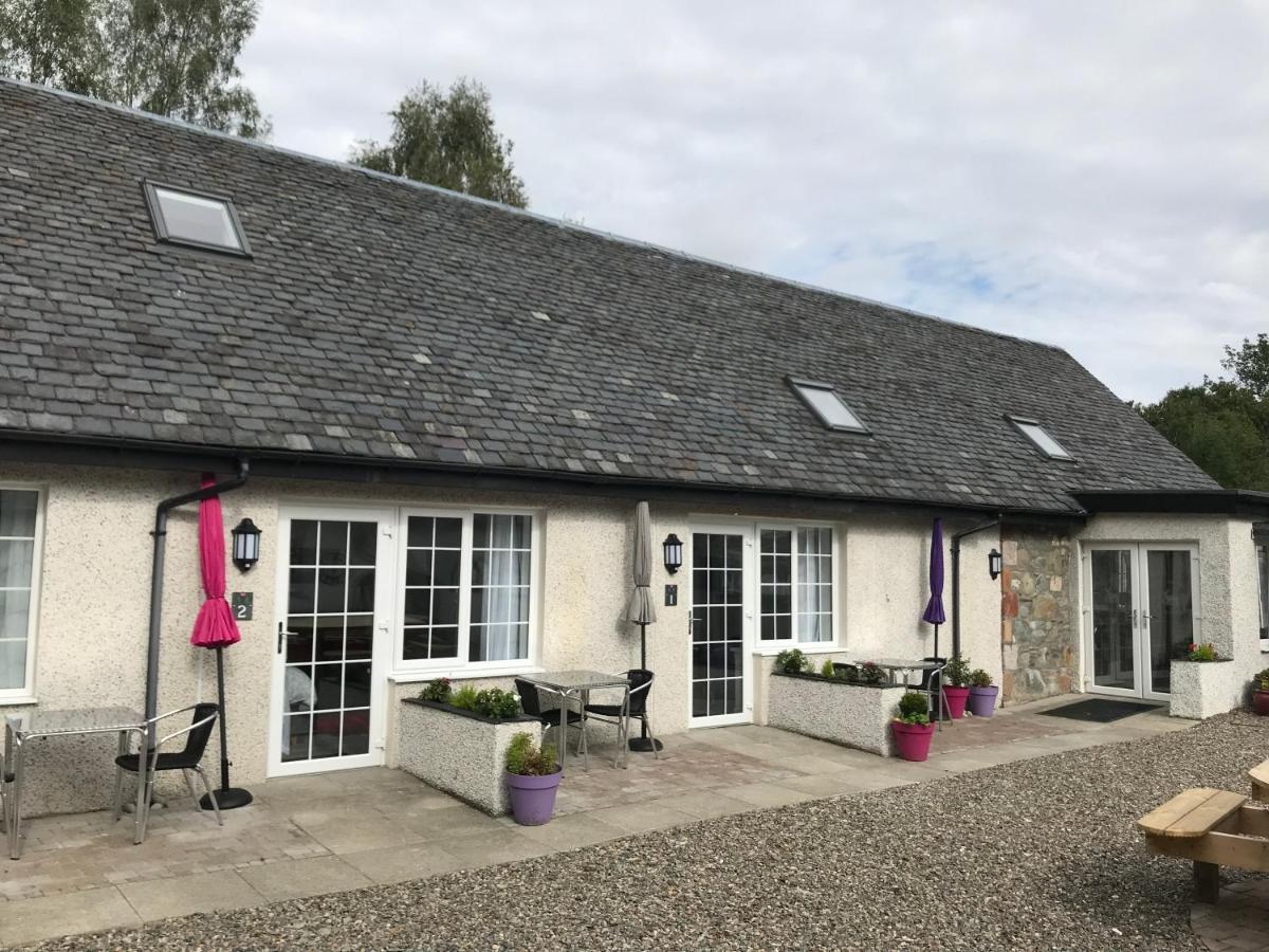 러스 Culag Lochside Self Catering 아파트 외부 사진
