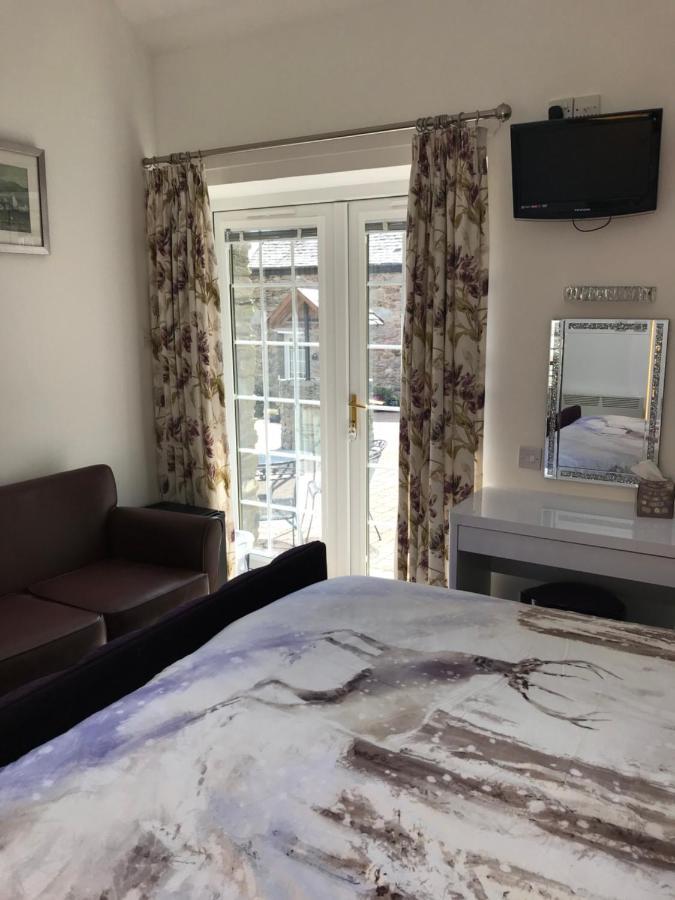 러스 Culag Lochside Self Catering 아파트 외부 사진