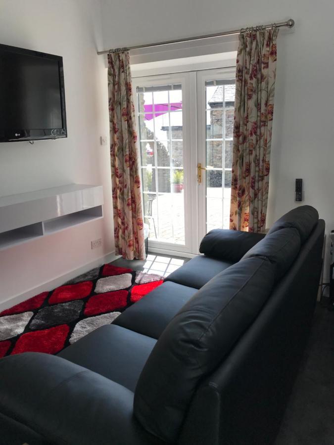러스 Culag Lochside Self Catering 아파트 외부 사진