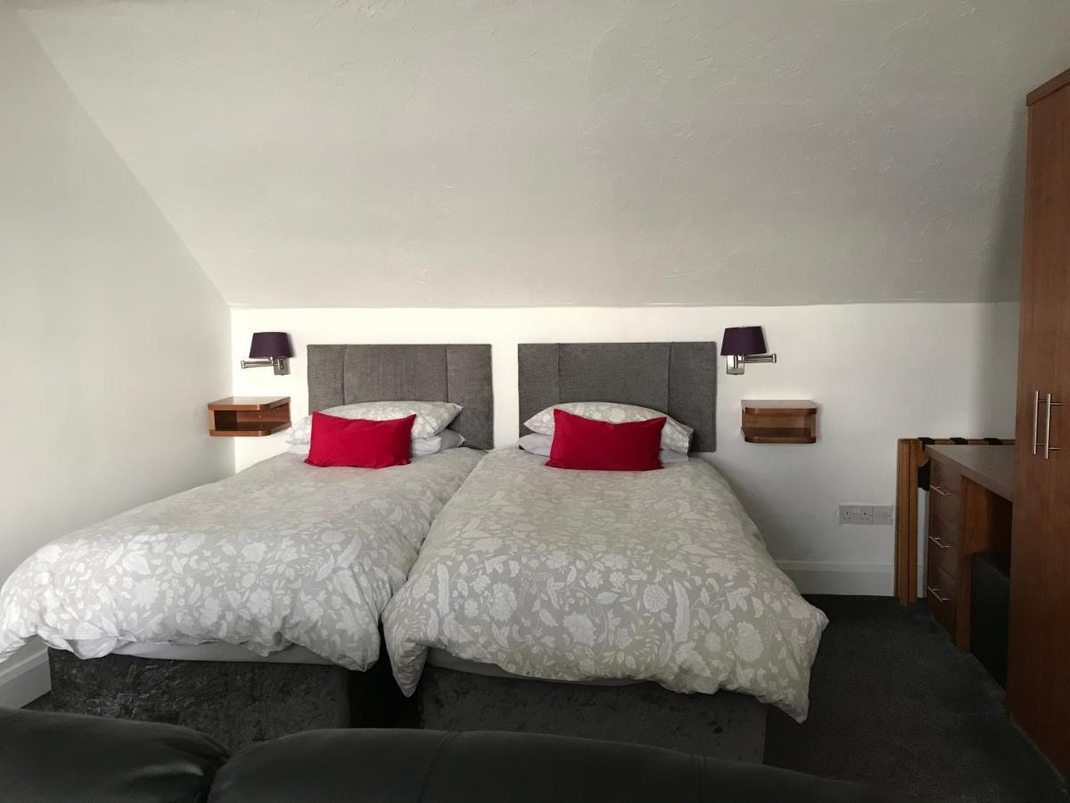 러스 Culag Lochside Self Catering 아파트 외부 사진