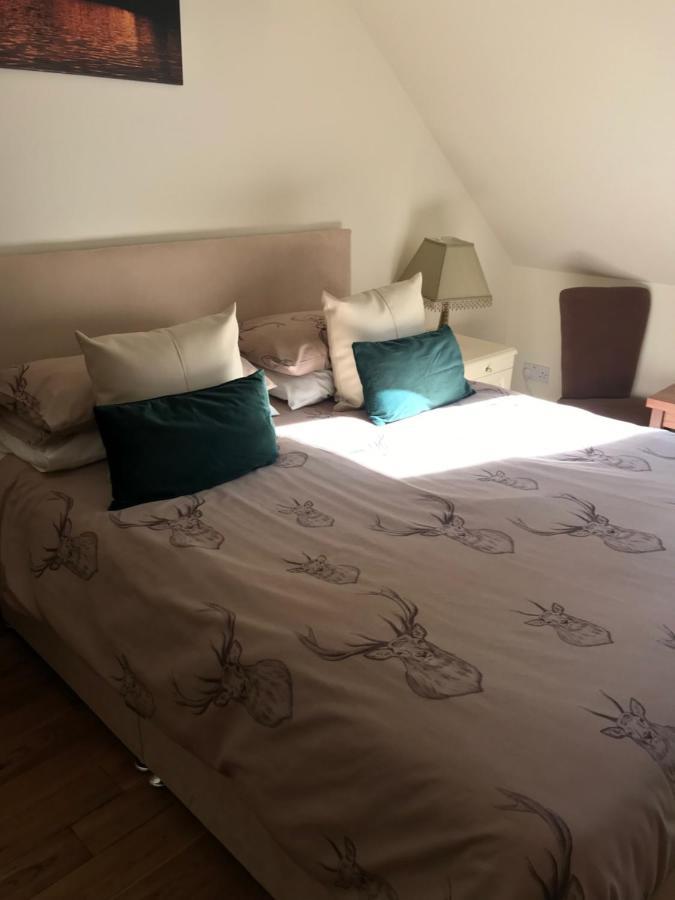 러스 Culag Lochside Self Catering 아파트 외부 사진