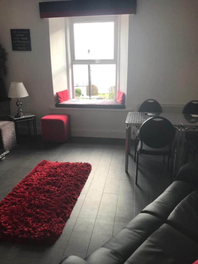 러스 Culag Lochside Self Catering 아파트 외부 사진