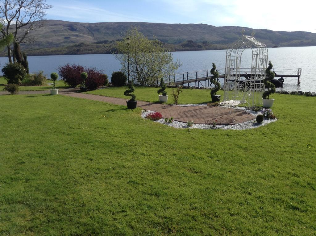 러스 Culag Lochside Self Catering 아파트 외부 사진