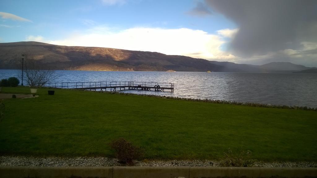 러스 Culag Lochside Self Catering 아파트 외부 사진